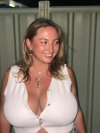 Full leaked Shonacolson private photo