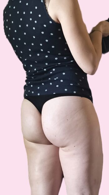 Full leaked Show your girlfriend page private photo