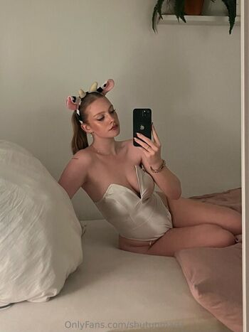 Full leaked Shutupmelissa private photo