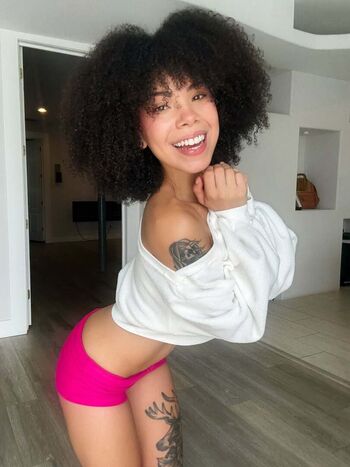 Full leaked Shweetnlow private photo