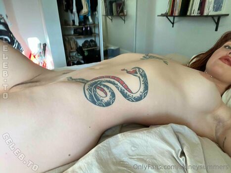 Full leaked Sidney summers page private photo