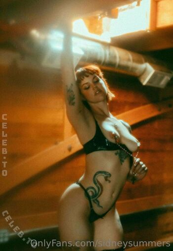 Full leaked Sidney summers private photo