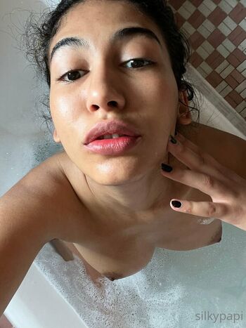 Full leaked Silkypapi page private photo