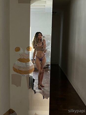 Full leaked Silkypapi page private photo