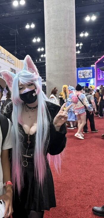 Full leaked Silvervale patreon private photo