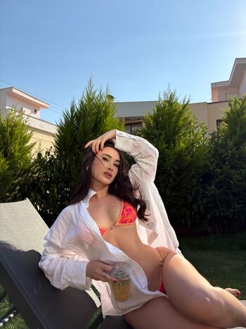Full leaked Simayyeceee private photo