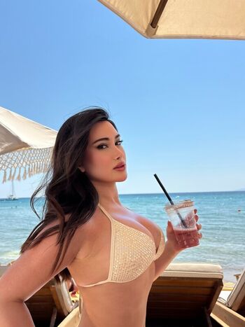 Full leaked Simayyeceee private photo