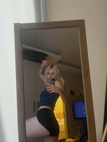 Full leaked Simlosssss private photo