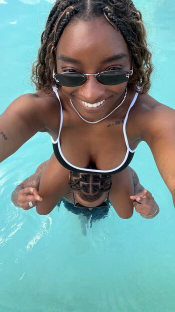 Full leaked Simone biles private photo