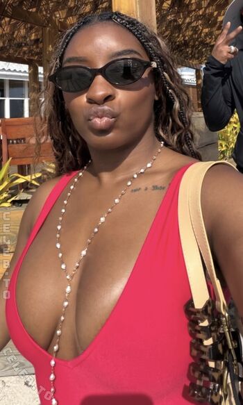 Full leaked Simone biles private photo