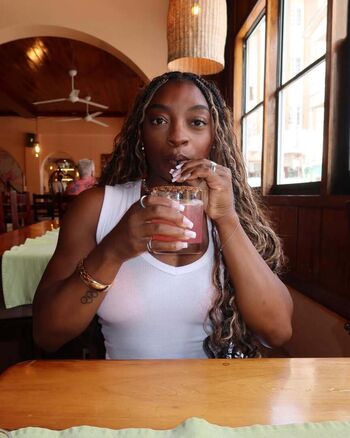 Full leaked Simone biles private photo