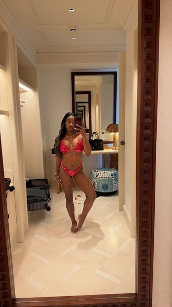 Full leaked Simone biles private photo
