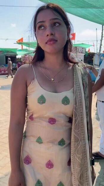 Full leaked Simran yadav private photo