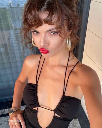 Full leaked Sinem unsal private photo
