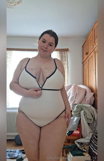 Full leaked Sinfulbunny private photo