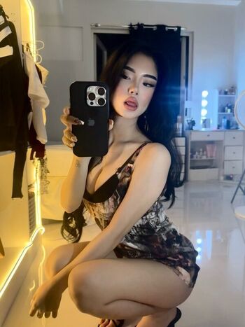 Full leaked Sizashii private photo