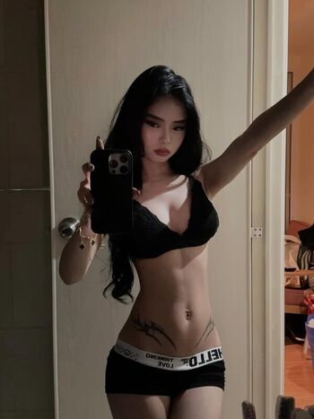 Full leaked Sizashii private photo