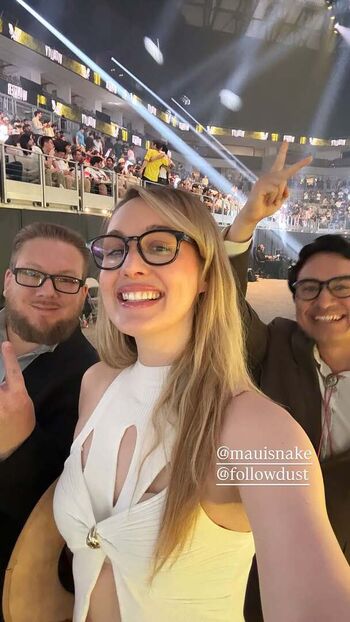 Full leaked Sjokz page private photo