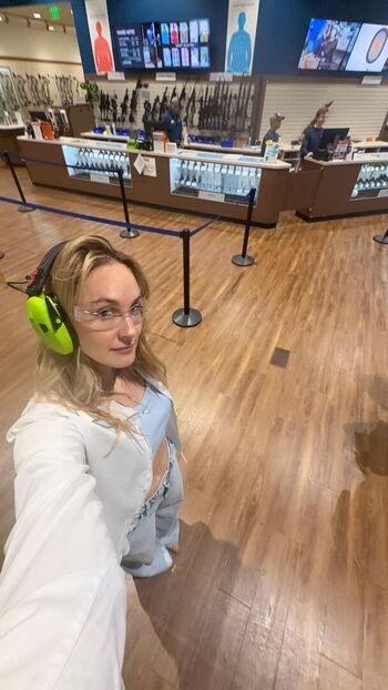 Full leaked Sjokz private photo