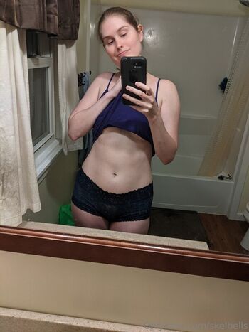 Full leaked Skelbells private photo