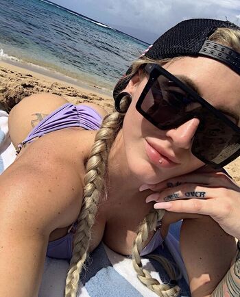 Full leaked Sky kinz private photo