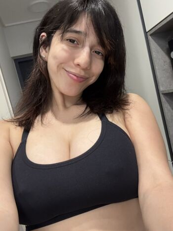 Full leaked Skyeesiren private photo