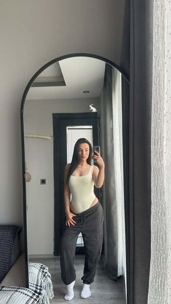 Full leaked Slayingrozze private photo