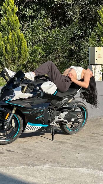 Full leaked Slayingrozze private photo