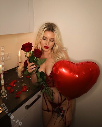 Full leaked Smallybelle private photo