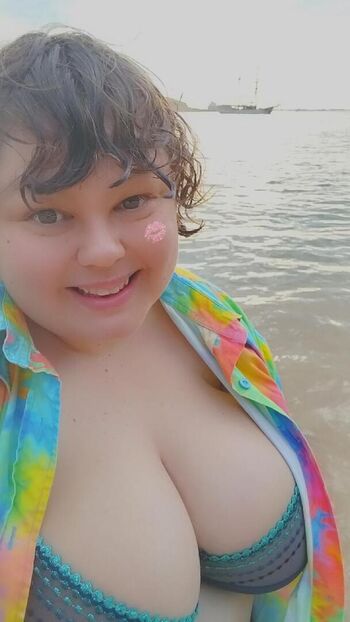 Full leaked Snaphappyadventurer page private photo