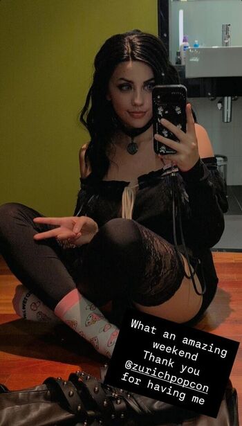 Full leaked Snippycosplay private photo