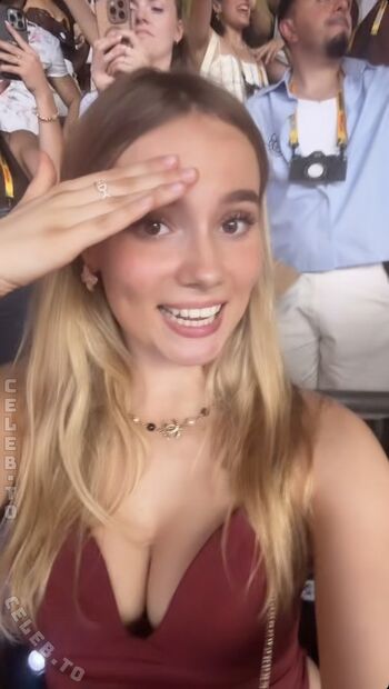 Full leaked Snipsska private photo