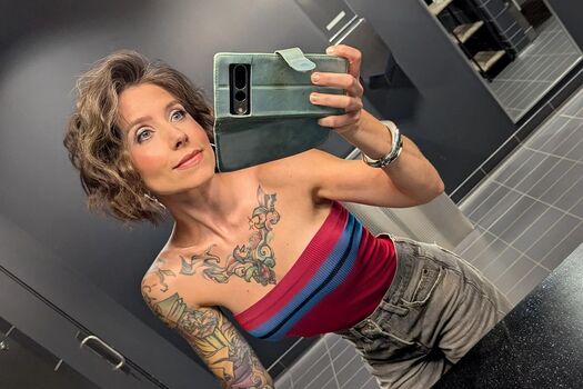 Full leaked Soe gschwind private photo
