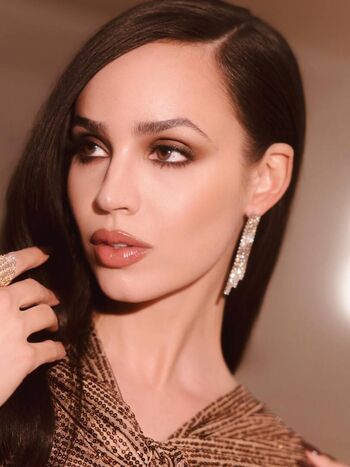 Sofia Carson
