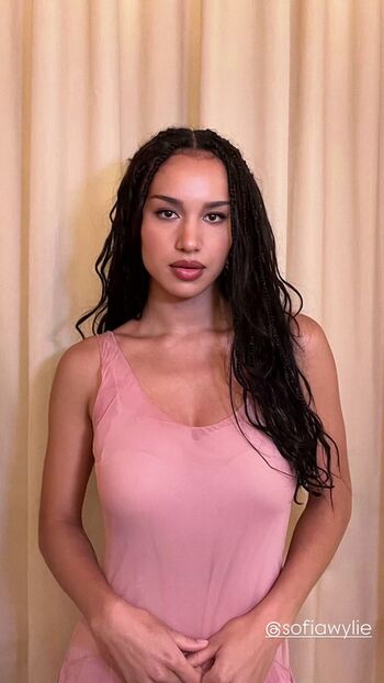 Sofia Wylie