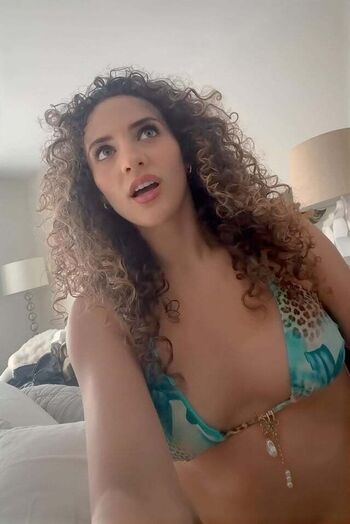 Full leaked Sofie dossi private photo