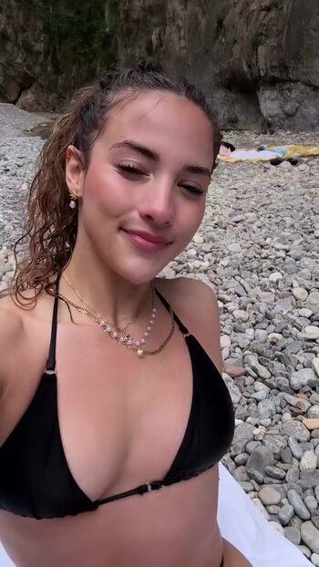 Full leaked Sofie dossi private photo