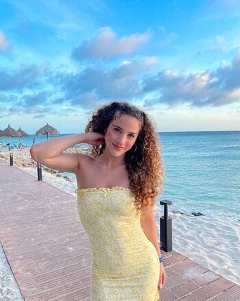 Full leaked Sofie dossi private photo