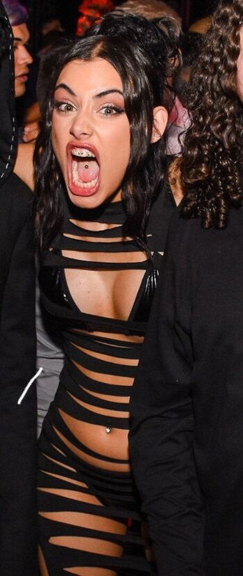 Full leaked Sofifernandez private photo