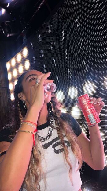 Full leaked Sommer ray page private photo