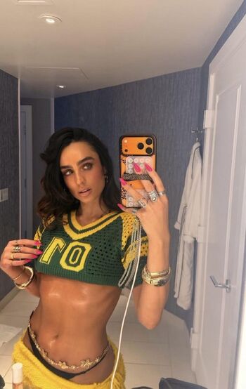 Full leaked Sommer ray page private photo