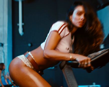 Full leaked Sommer ray private photo