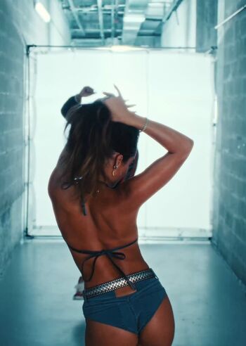 Full leaked Sommer ray private photo