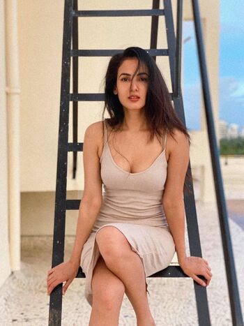Full leaked Sonal chauhan private photo