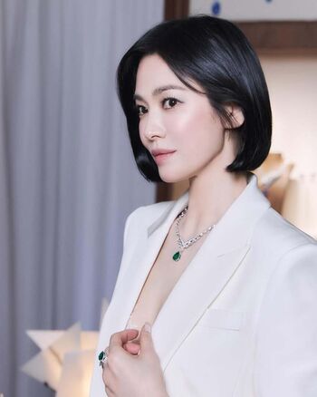 Full leaked Song hye kyo private photo