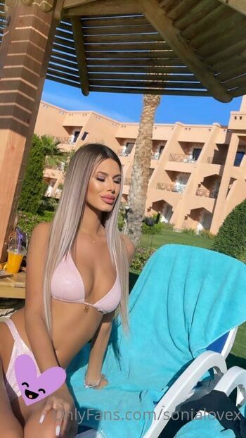 Full leaked Sonialovex private photo