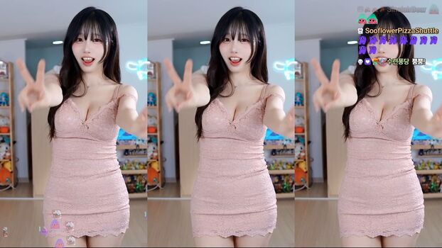 Full leaked Sooflower page private photo