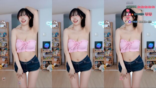 Full leaked Sooflower page private photo