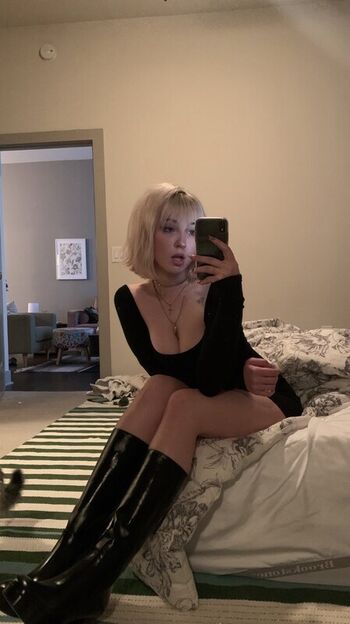 Full leaked Soph private photo