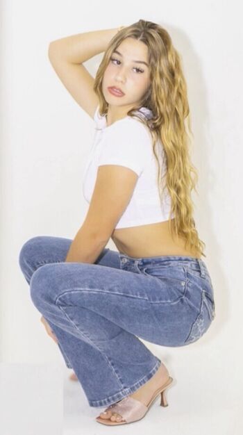 Full leaked Sophia maier private photo